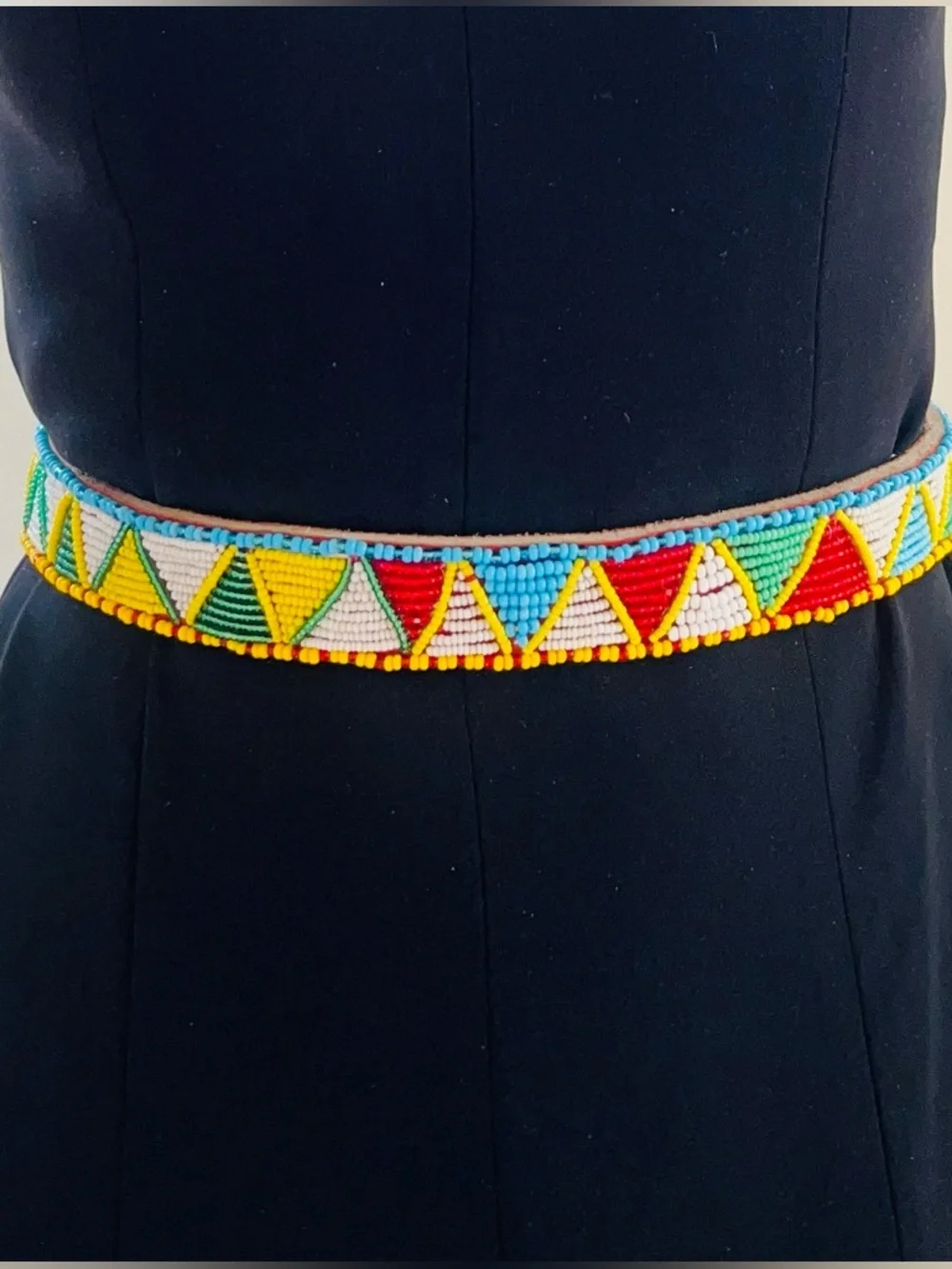 Vintage- handbeaded multicolored belt